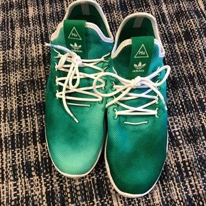 New! Men’s Adidas Hu Pharrell Williams Size 10